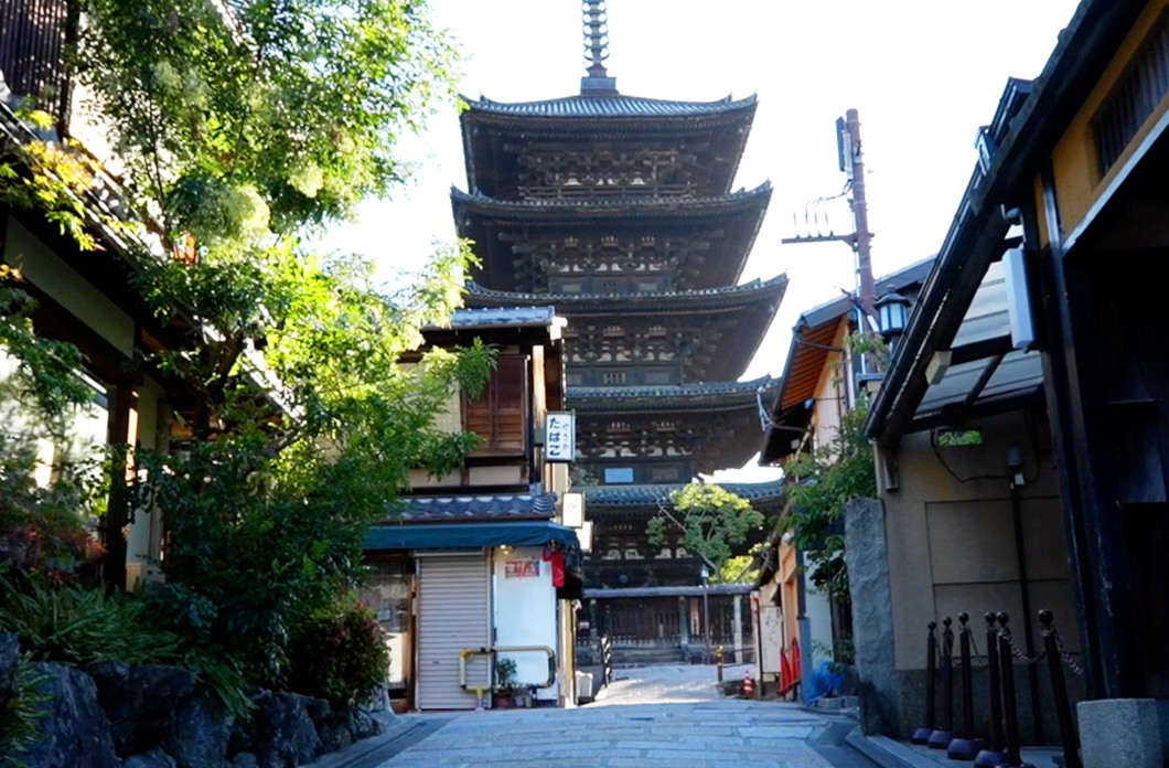 Hokan-ji Temple (Yasaka pagoda)